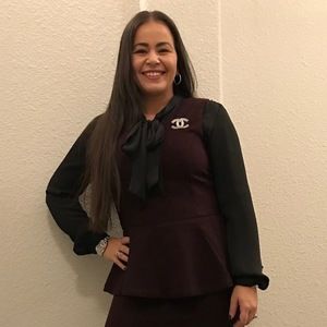 Meet your Posher, Demetra